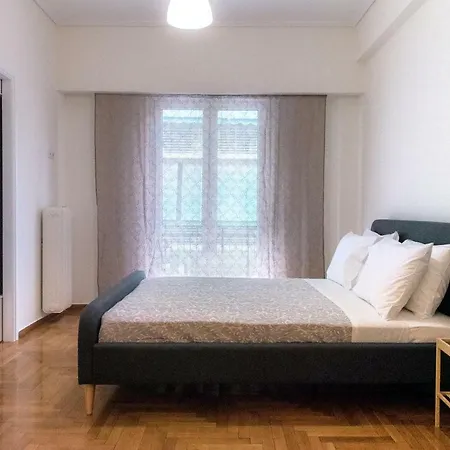 Pnyka Apartment 2-2